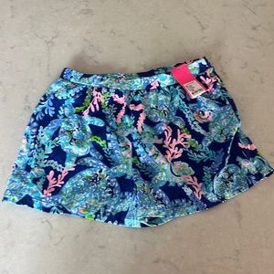 Girls Lilly Pulitzer shorts size large